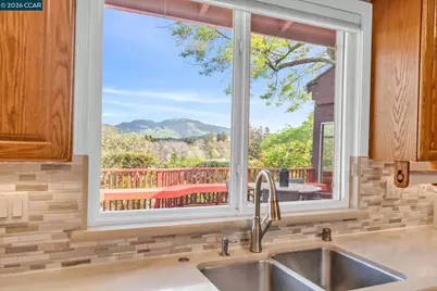 2081 Essenay Ave, Walnut Creek, CA 94597 - Photo 16