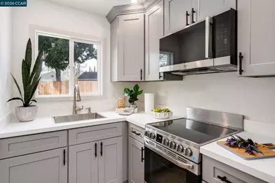 2653 Garden Ave, Concord, CA 94520 - Photo 38