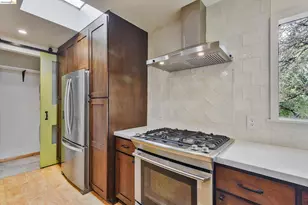 9 Wildwood Rd, Orinda, CA 94563 - Photo 14