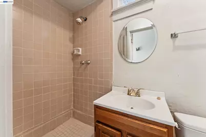 2643 Stuart St, Berkeley, CA 94705 - Photo 26