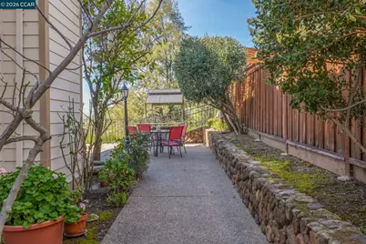 105 Crow Pl, Clayton, CA 94517 - Photo 40