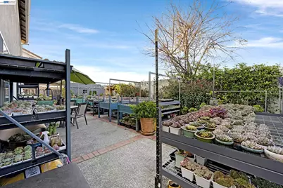 15100 Shining Star Ln, San Leandro, CA 94579 - Photo 16