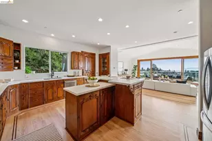 33 Somerset Rd, Oakland, CA 94611 - Photo 26