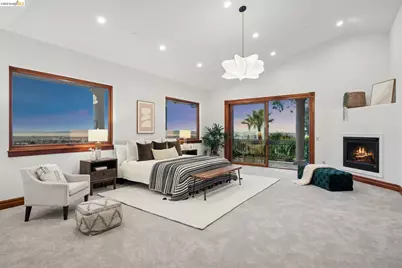 33 Somerset Rd, Oakland, CA 94611 - Photo 30