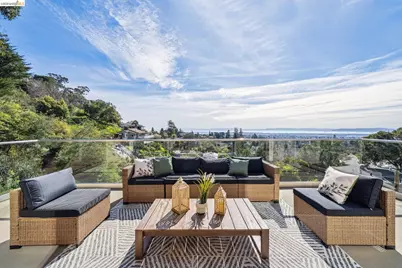 33 Somerset Rd, Oakland, CA 94611 - Photo 18