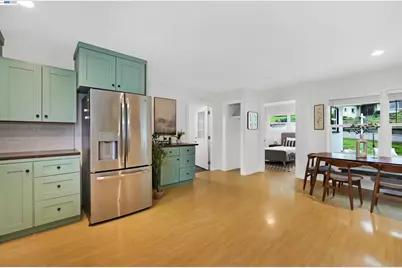 25480 University Ct, Hayward, CA 94542 - Photo 22