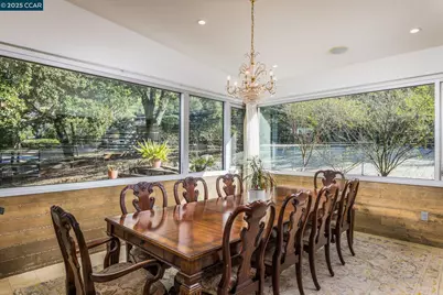 2 Crane Ct, Orinda, CA 94563 - Photo 12