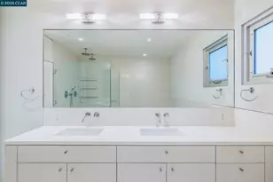 2 Crane Ct, Orinda, CA 94563 - Photo 32