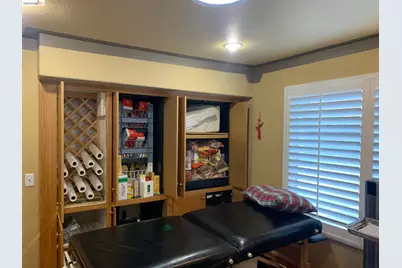 2 Belshaw St, Antioch, CA 94509 - Photo 12