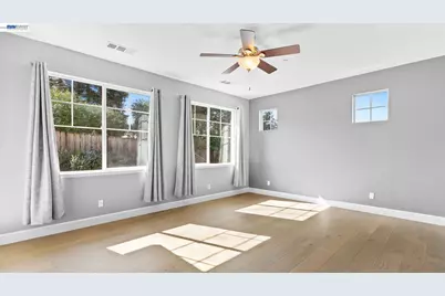 1200 Stonecrest Ln, Concord, CA 94518 - Photo 14
