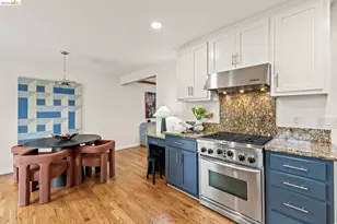 2 Cortez Ct, Oakland, CA 94611 - Photo 8