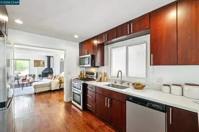 4037 Rusting Ave, Oakland, CA 94605 - Photo 12