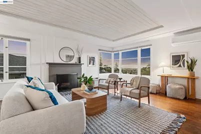 3386 Herrier St, Oakland, CA 94602 - Photo 8