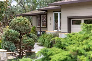 261 Silverado Ct, Oakland, CA 94605 - Photo 2