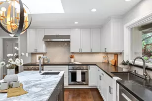 261 Silverado Ct, Oakland, CA 94605 - Photo 16