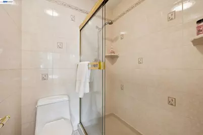 1475 Saint James Parkway, Concord, CA 94521 - Photo 24