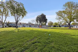 1475 St James Pkwy, Concord, CA 94521 - Photo 40