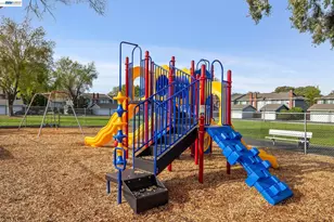 1475 St James Pkwy, Concord, CA 94521 - Photo 36