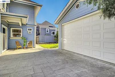 2635 10th St, Oakland, CA 94601 - Photo 44