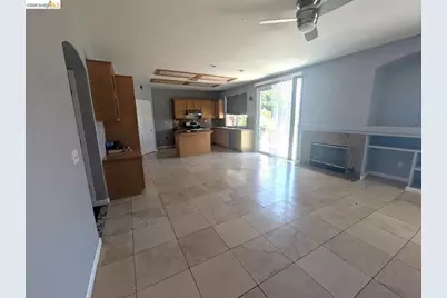 4958 Bay View Cir, Stockton, CA 95219 - Photo 6