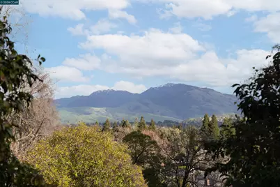 2080 Essenay Ave, Walnut Creek, CA 94597 - Photo 16