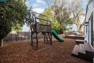 2080 Essenay Ave, Walnut Creek, CA 94597 - Photo 36