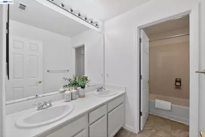 5071 Winterbrook Ave, Dublin, CA 94568 - Photo 24