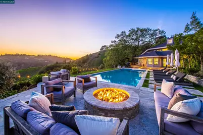 33 Deer Trail, Lafayette, CA 94549 - Photo 2