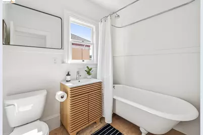 836 19th St, Oakland, CA 94606 - Photo 20
