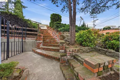 2135 173rd Avenue, Castro Valley, CA 94546 - Photo 4