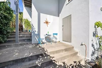 1989 Oakview Dr, Oakland, CA 94602 - Photo 42