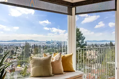 1989 Oakview Dr, Oakland, CA 94602 - Photo 14