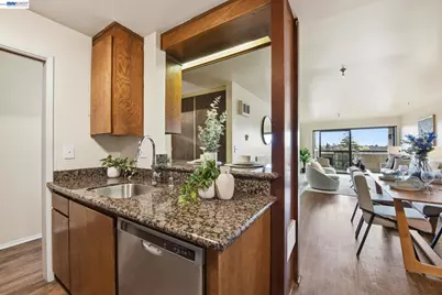 303 Adams St #301, Oakland, CA 94610 - Photo 6