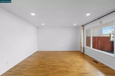 626 28th St, Richmond, CA 94804 - Photo 8