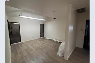 90 Mission Dr, Pleasanton, CA 94566 - Photo 8