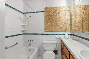 4445 Tompkins Ave, Oakland, CA 94619 - Photo 18