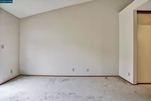 1286 Clarke Ln, Alameda, CA 94502 - Photo 24