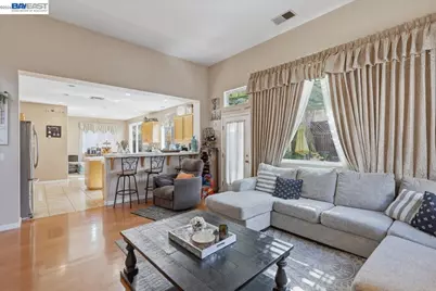 2248 Golden Leaf Ln., Tracy, CA 95377 - Photo 20