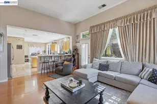 2248 Golden Leaf Ln, Tracy, CA 95377 - Photo 20