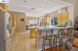 2248 Golden Leaf Ln, Tracy, CA 95377 - Photo 26