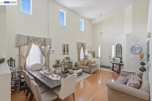 2248 Golden Leaf Ln, Tracy, CA 95377 - Photo 18