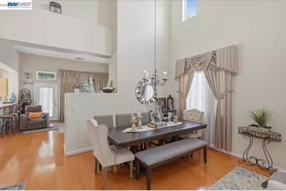 2248 Golden Leaf Ln., Tracy, CA 95377 - Photo 14