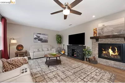 10914 Woodring Drive, Mather, CA 95655 - Photo 18