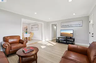 7865 Tamarack Dr, Dublin, CA 94568 - Photo 10