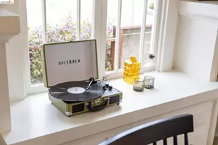 1261 Hearst Ave, Berkeley, CA 94702 - Photo 24