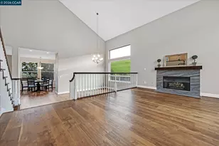 11205 Creekside Ct, Dublin, CA 94568 - Photo 4