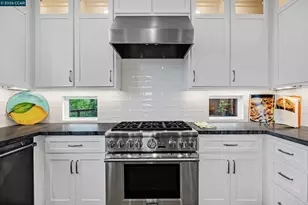 11205 Creekside Ct, Dublin, CA 94568 - Photo 16