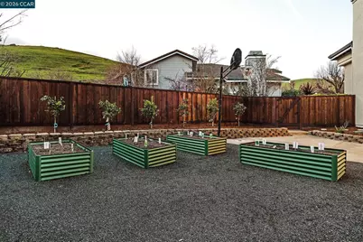 11205 Creekside Ct, Dublin, CA 94568 - Photo 52