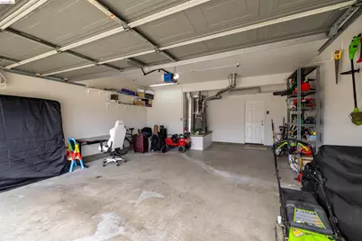 2328 Grassland Way, Antioch, CA 94531 - Photo 28