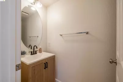 2328 Grassland Way, Antioch, CA 94531 - Photo 14